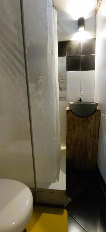 Yak City Apartments キャンディー エクステリア 写真