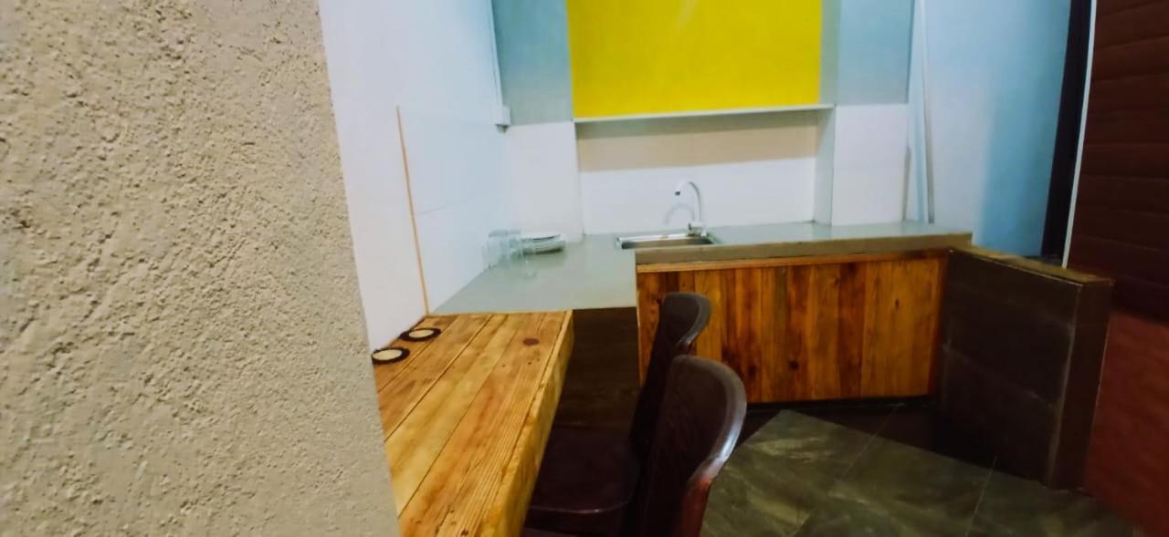 Yak City Apartments キャンディー エクステリア 写真