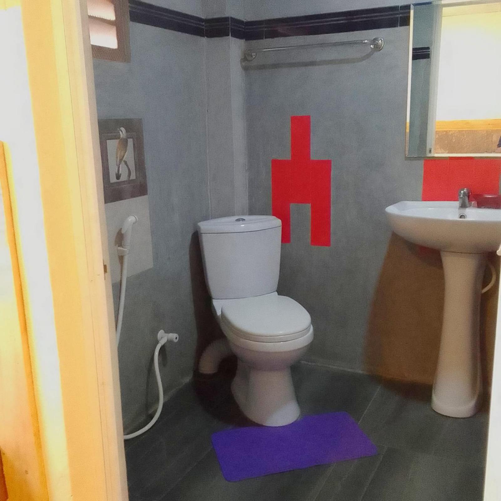 Yak City Apartments キャンディー エクステリア 写真